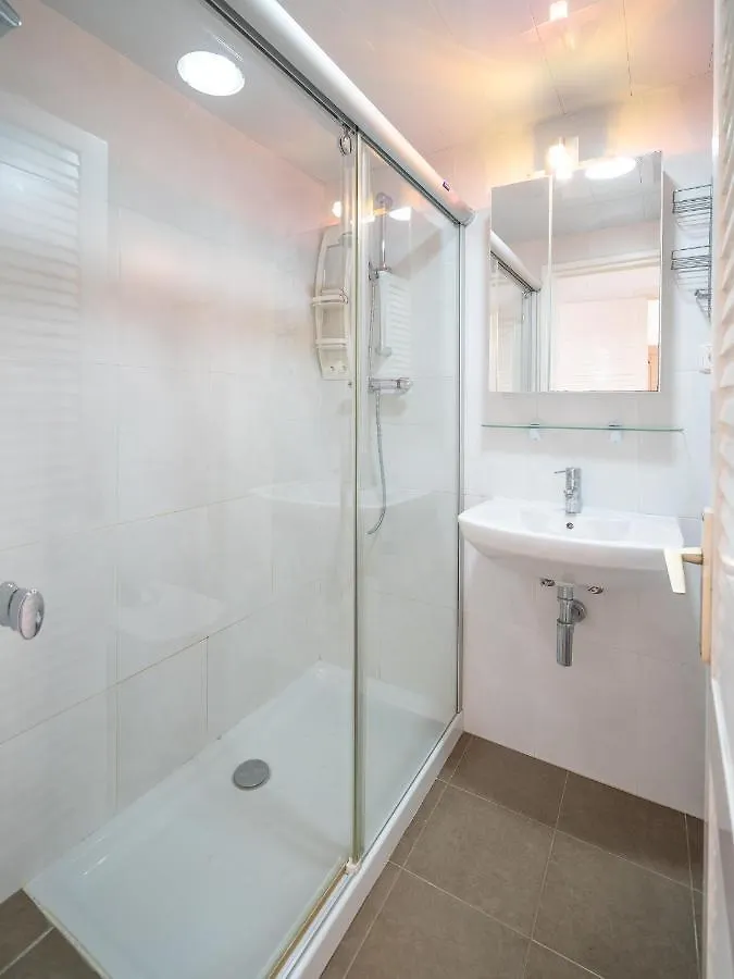 Apartamento Patricia L'Escala Spain